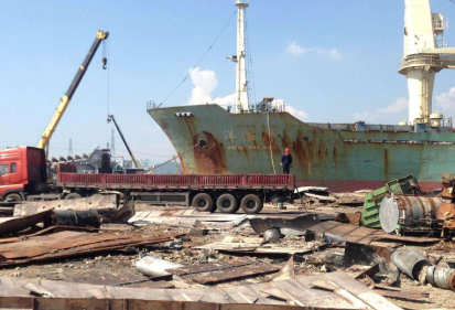 報廢船舶拆解廠使用永磁起重器